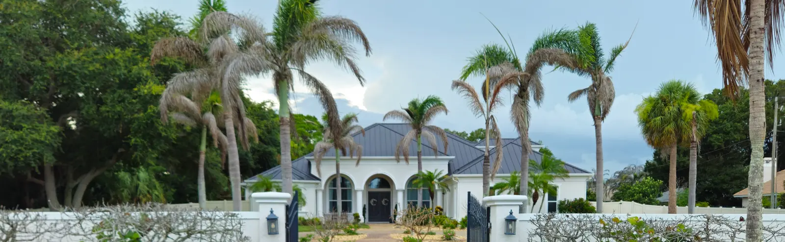 What Are the Advantages of a Metal Roof in Florida?