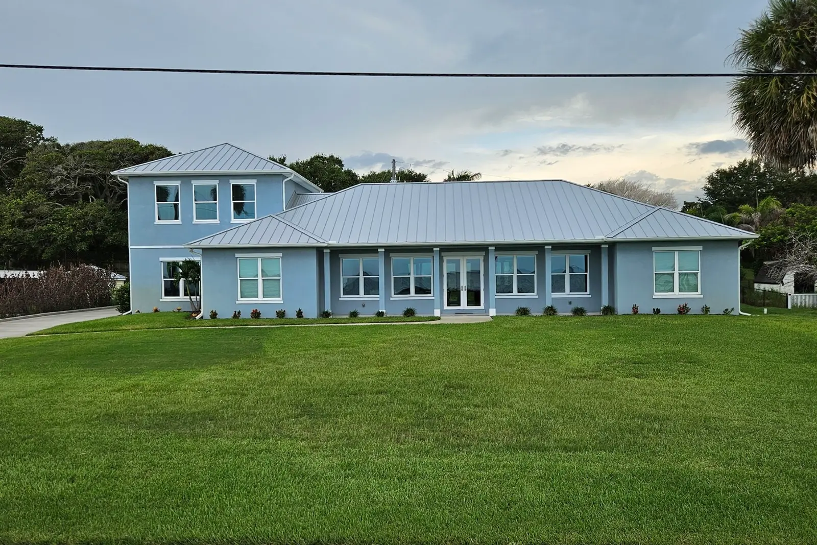 How Much Does a Standing Seam Metal Roof Cost in Central Florida?